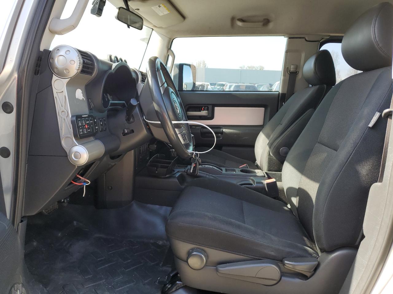 2007 Toyota FJ Cruiser - Image 7