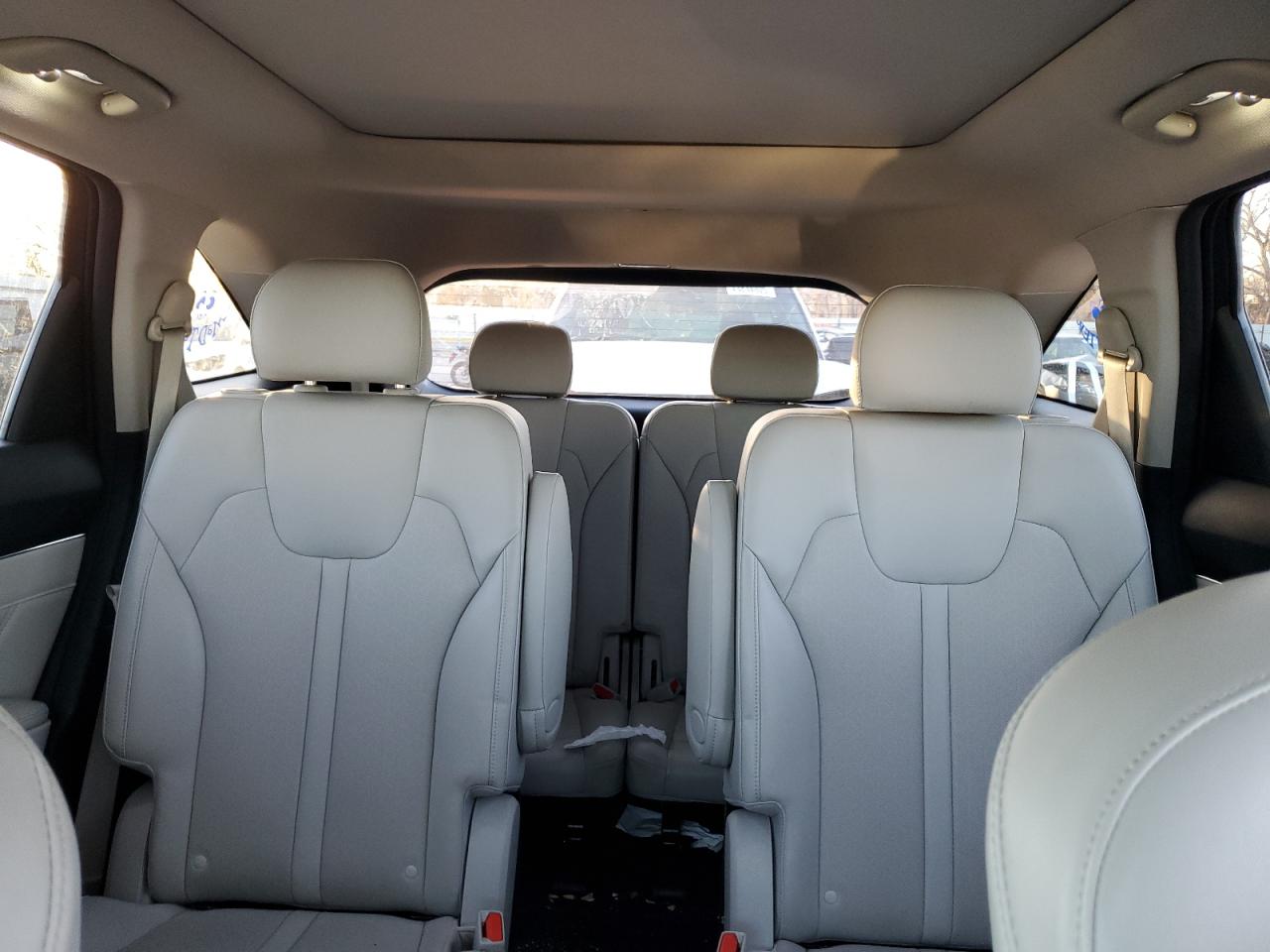 2021 Kia Sorento - Image 10