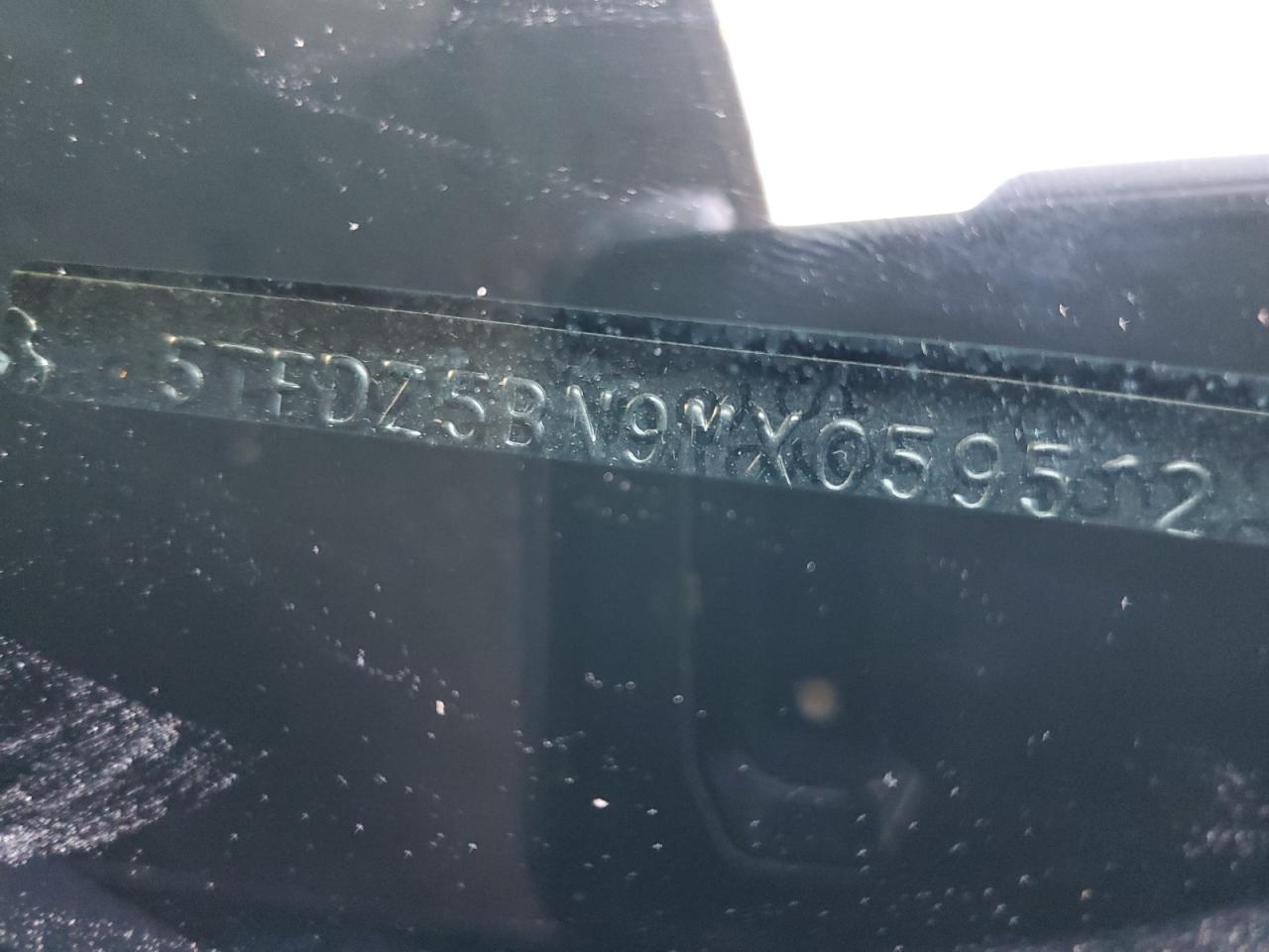 2021 Toyota Tacoma - Image 12