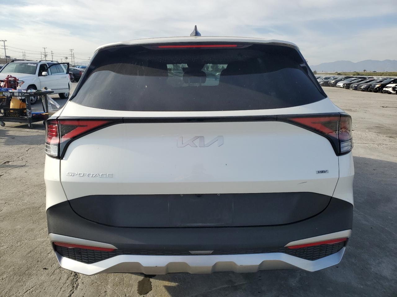 2023 Kia Sportage - Image 6
