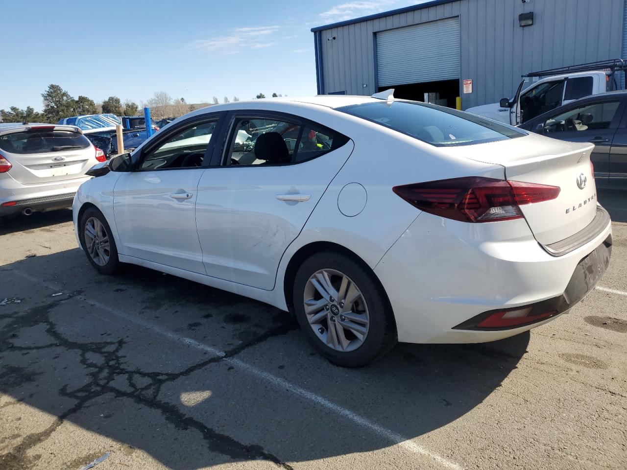 2020 Hyundai Elantra - Image 2