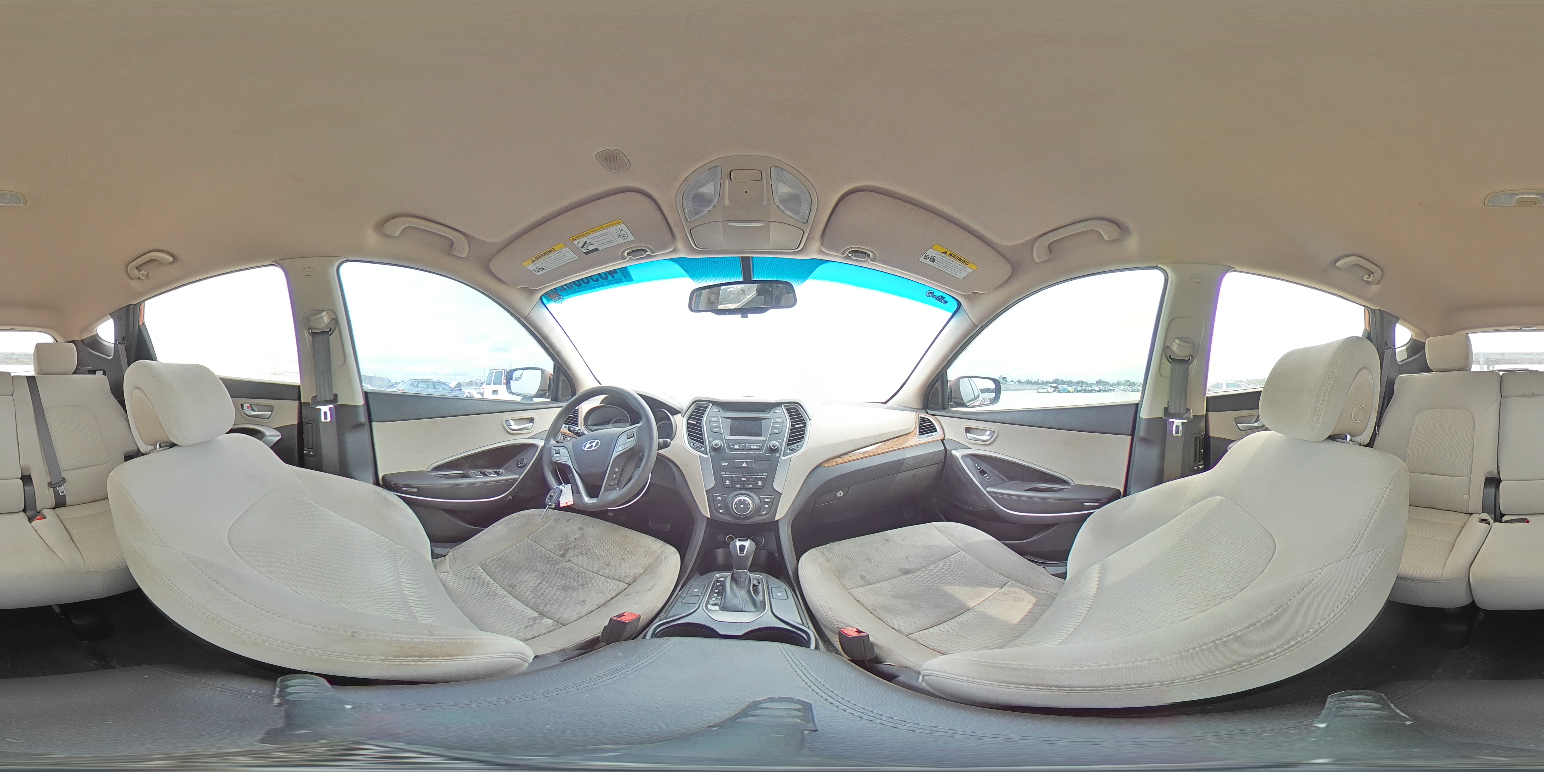2015 Hyundai Santa Fe - Image 15
