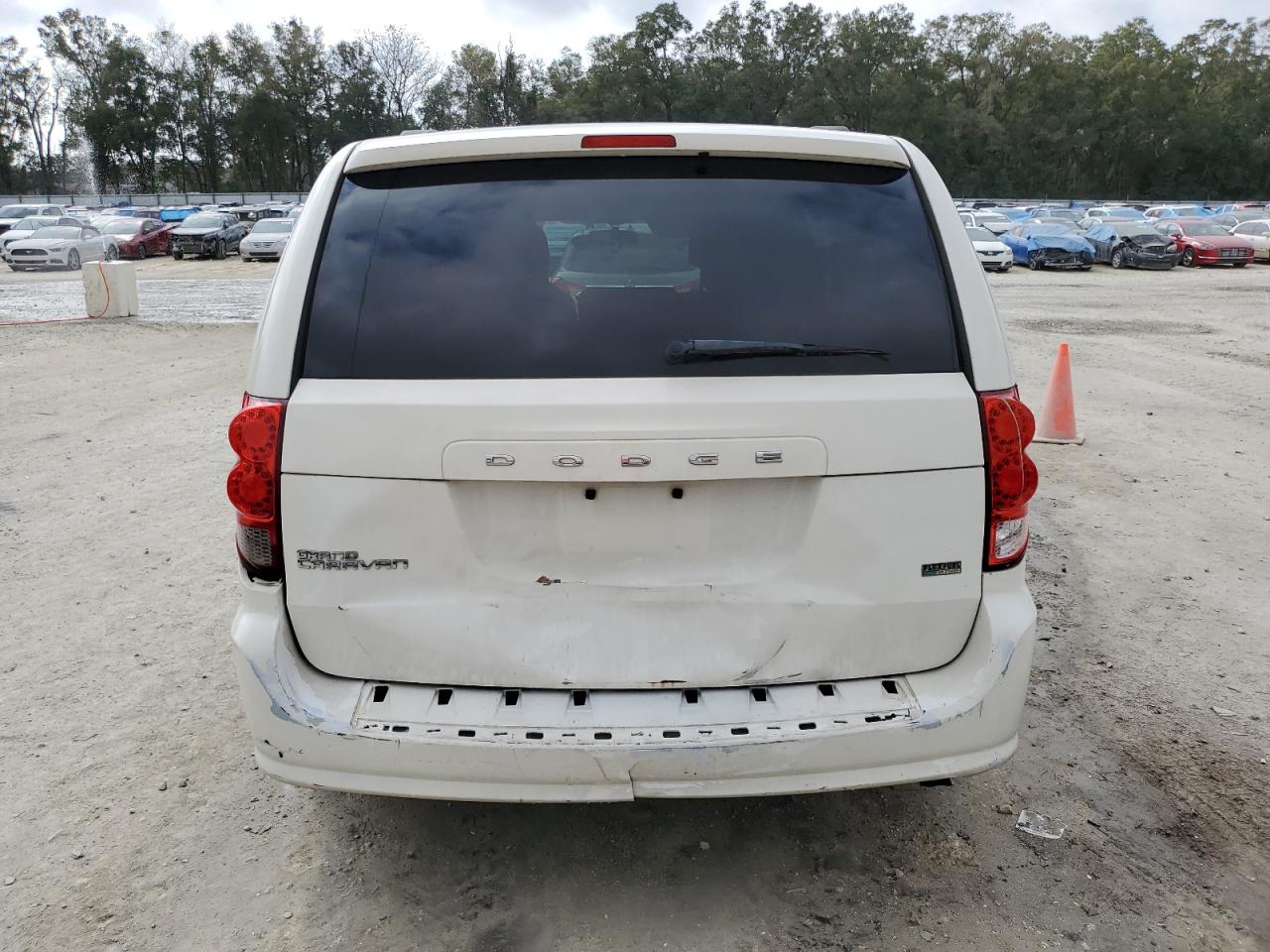 2013 Dodge Caravan - Image 6