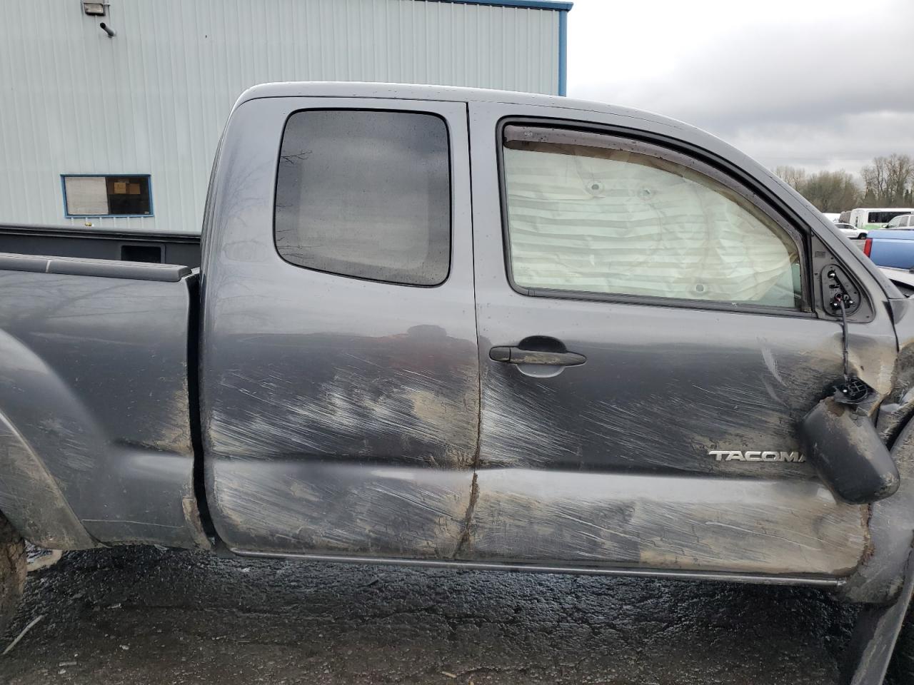 2010 Toyota Tacoma - Image 11