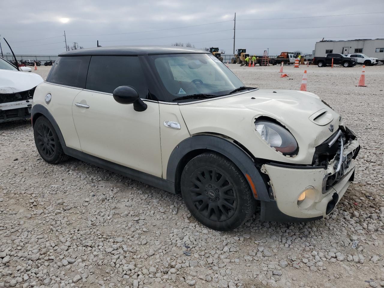2017 MINI Cooper - Image 4