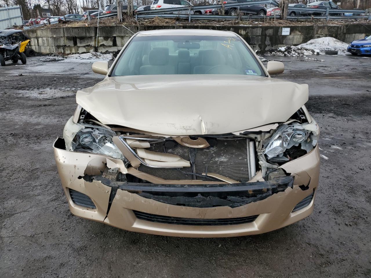 2011 Toyota Camry - Image 5