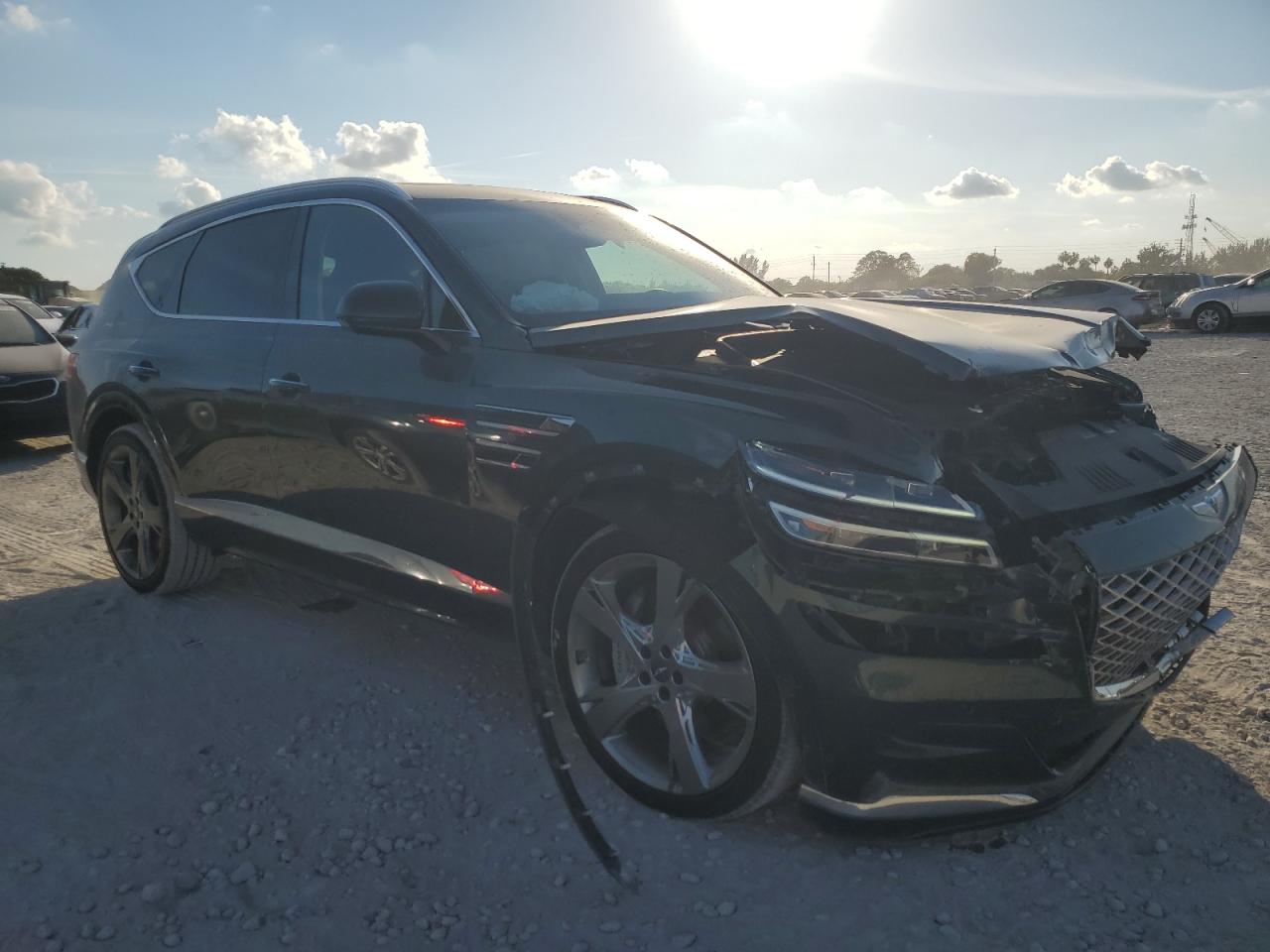 2023 Genesis GV80 - Image 4