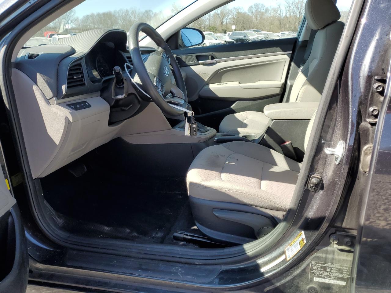 2020 Hyundai Elantra - Image 7