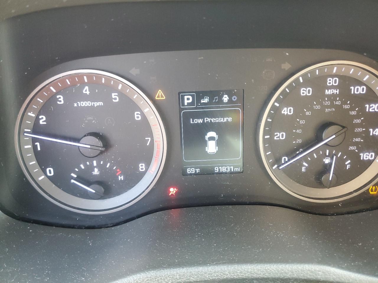 2016 Hyundai Tucson - Image 9