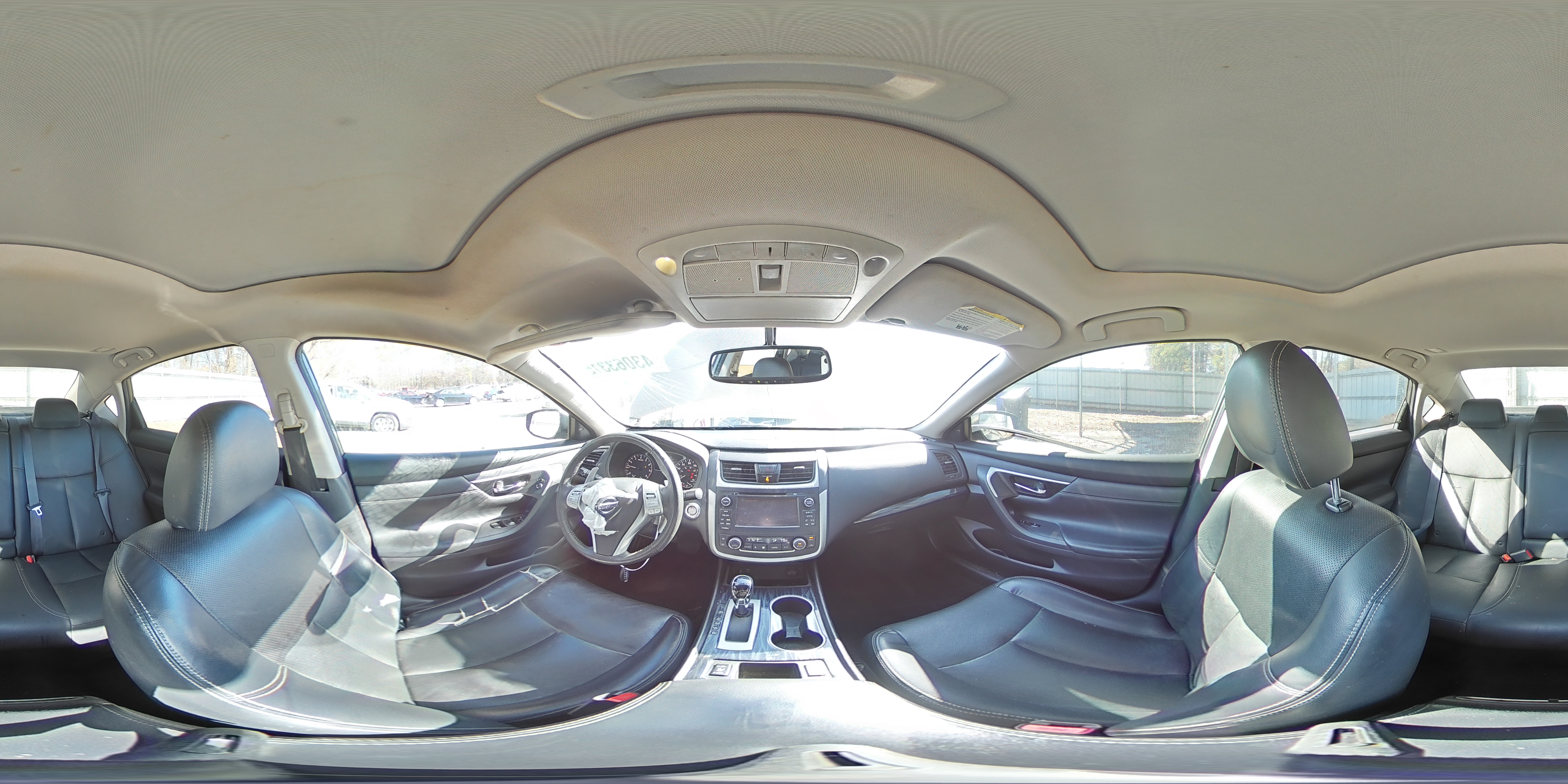 2017 Nissan Altima - Image 14