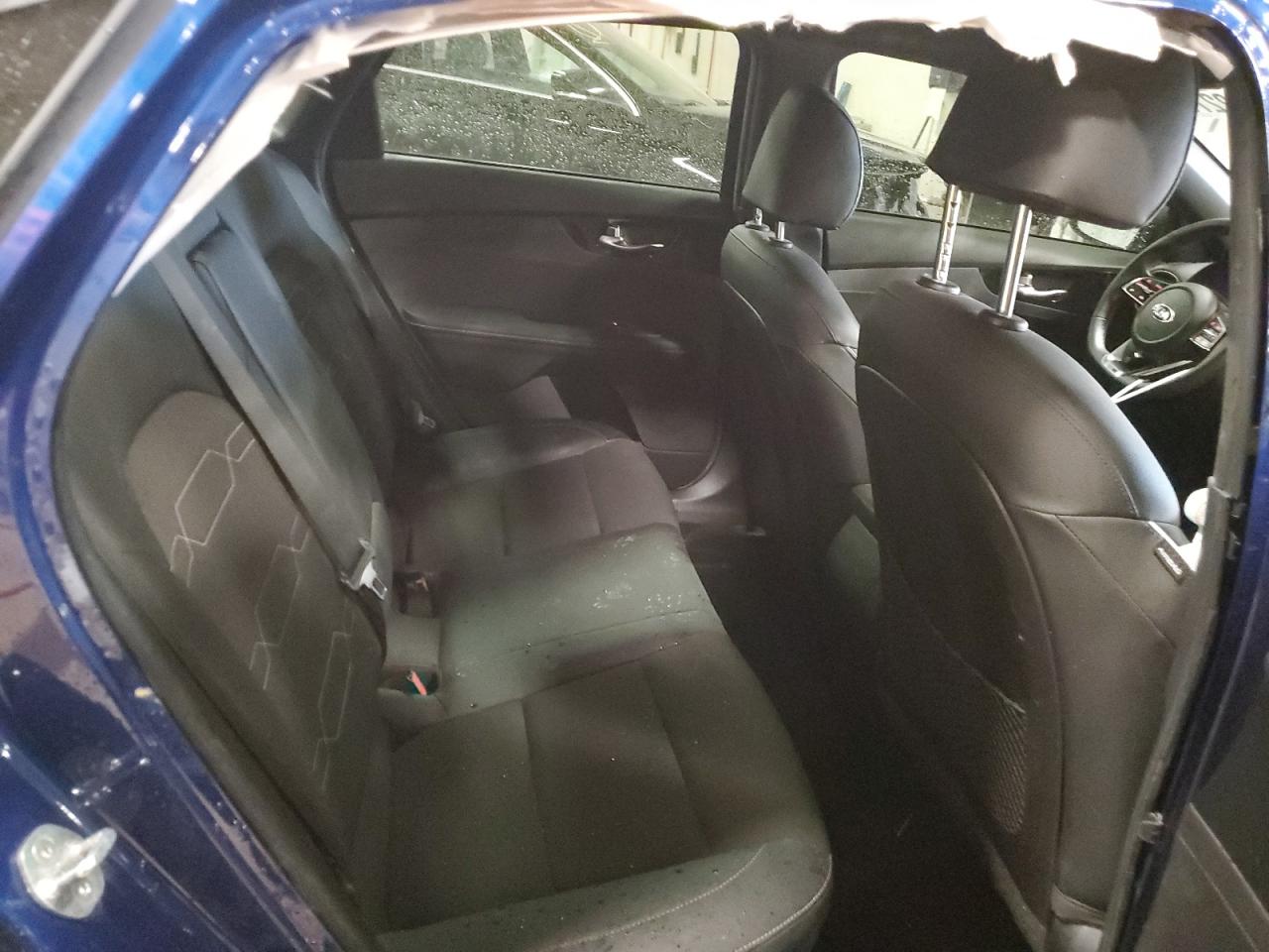 2021 Kia Forte - Image 10