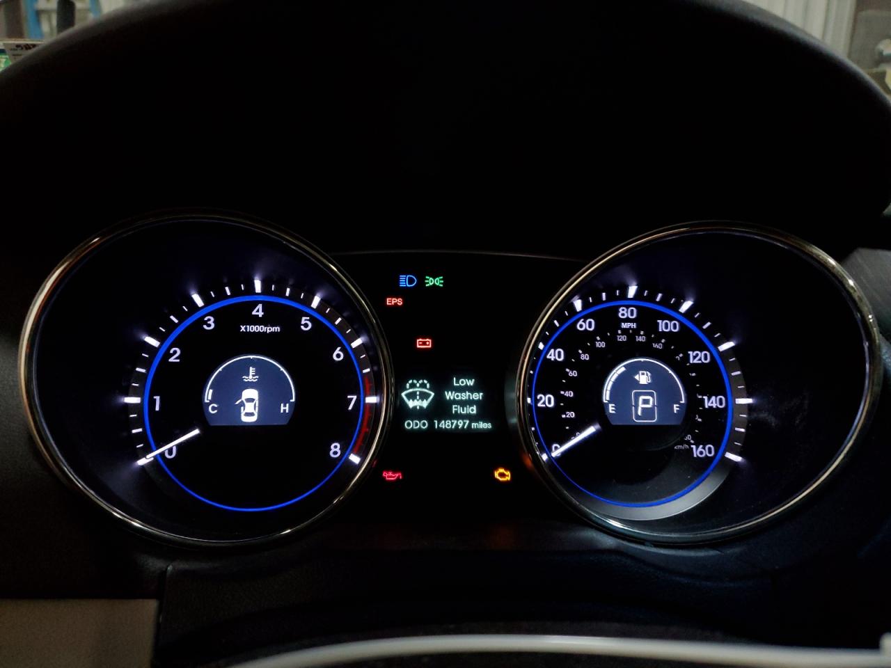 2013 Hyundai Sonata - Image 9
