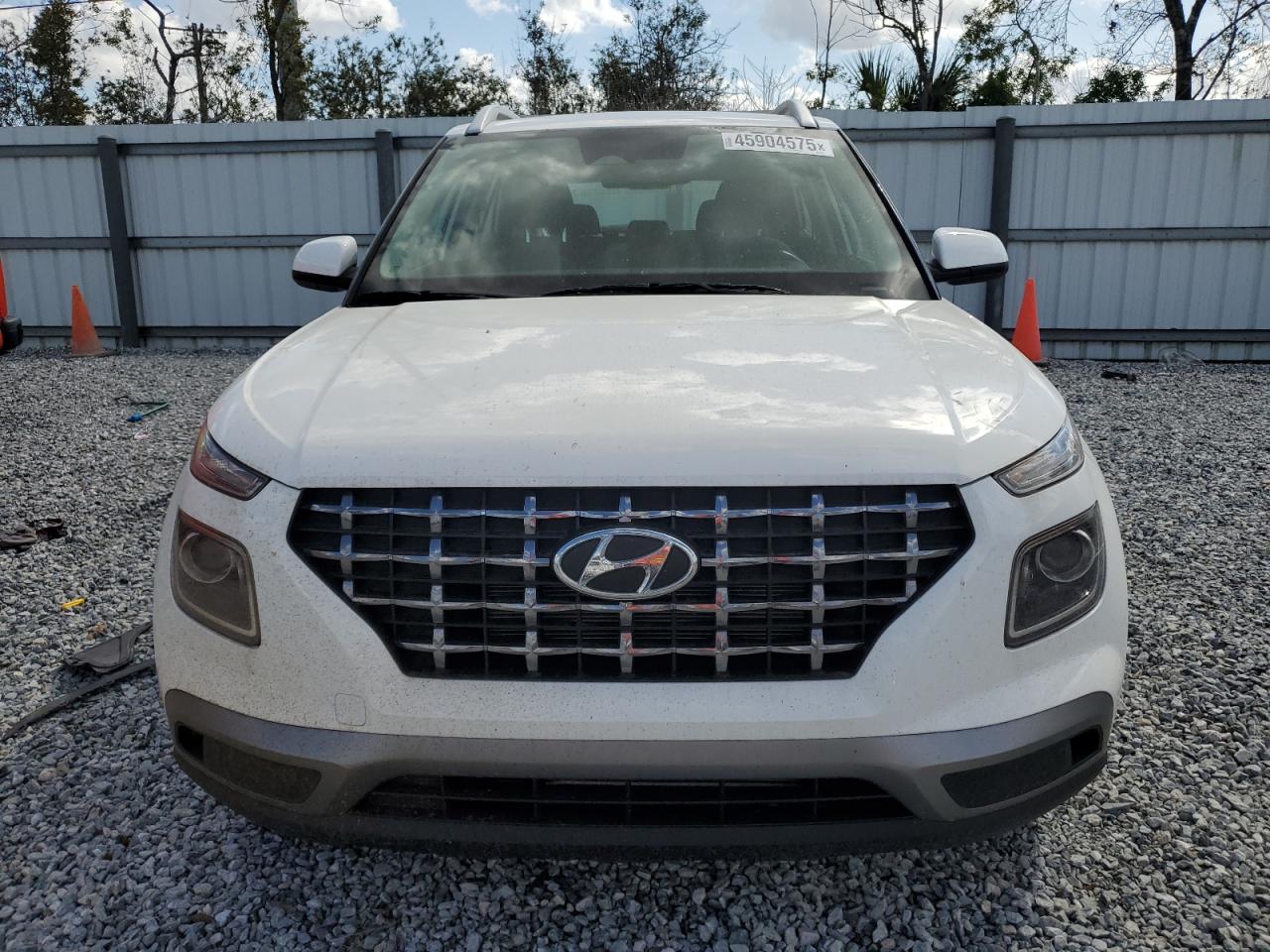 2024 Hyundai Venue - Image 5