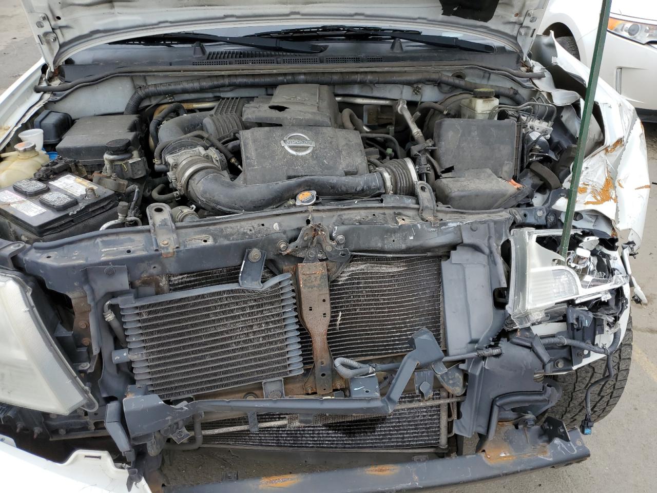 2015 Nissan Navara (Frontier) - Image 11