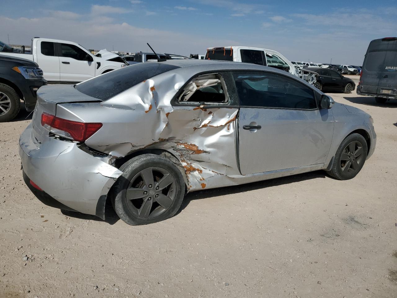 2010 Kia Forte - Image 3
