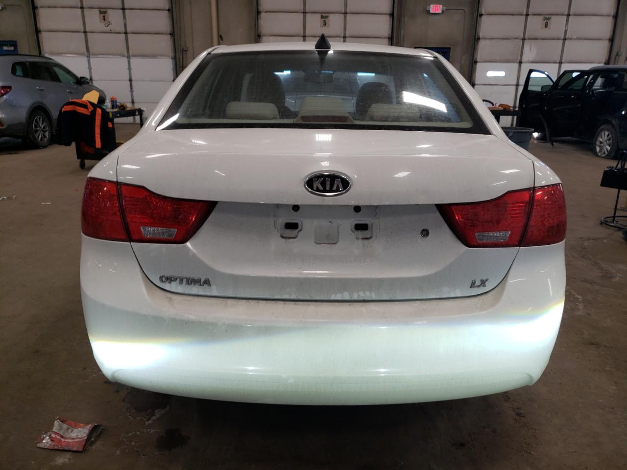 2009 Kia Optima - Image 6