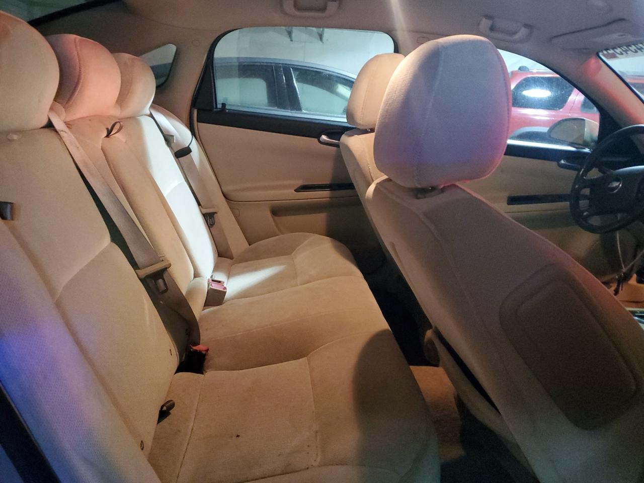 2010 Chevrolet Impala - Image 10
