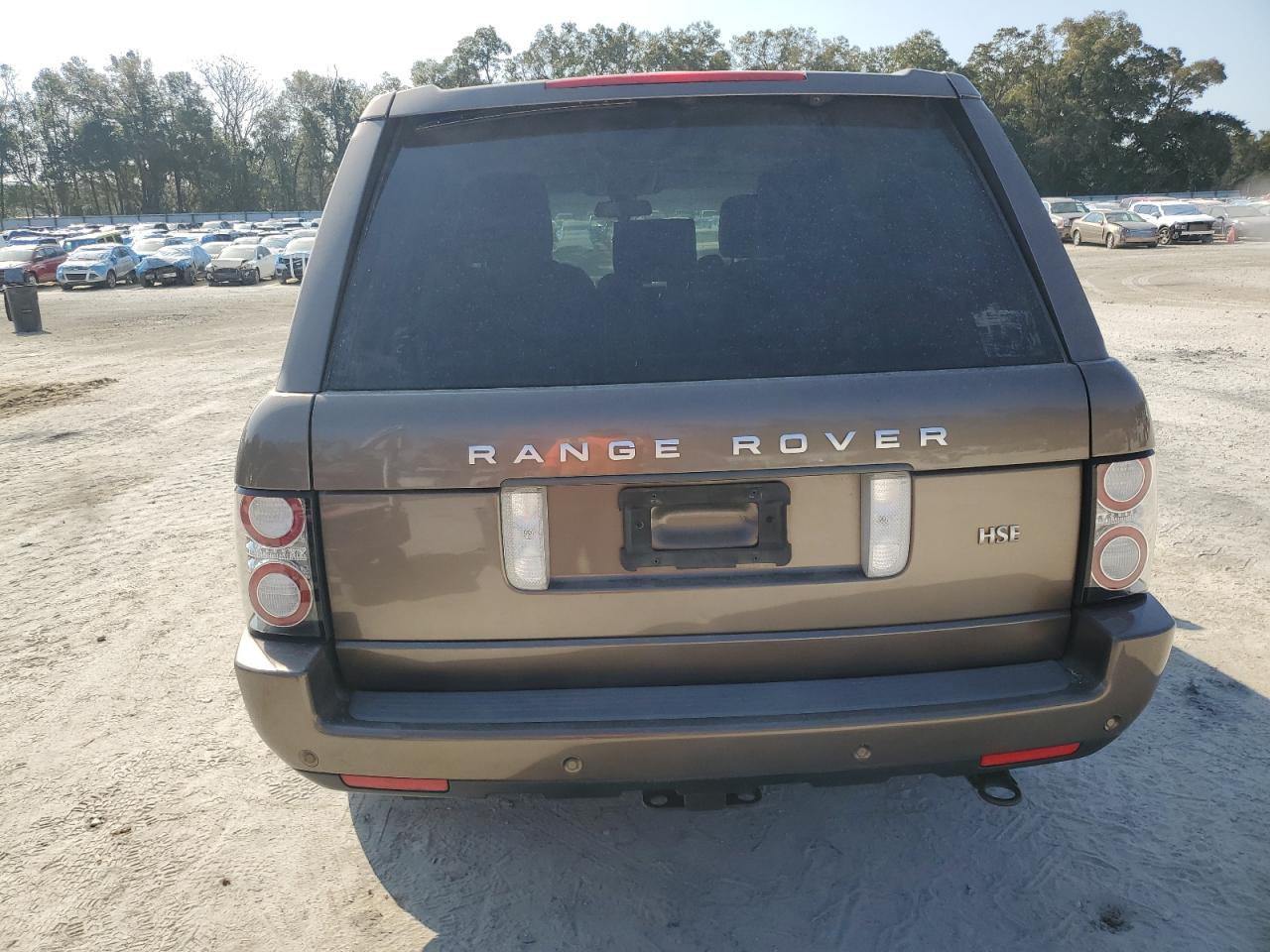 2010 Land Rover Range Rover - Image 6