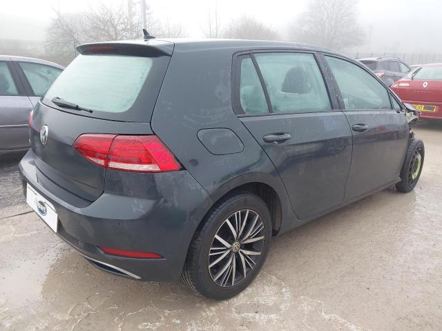 2018 VOLKSWAGEN GOLF SE NA