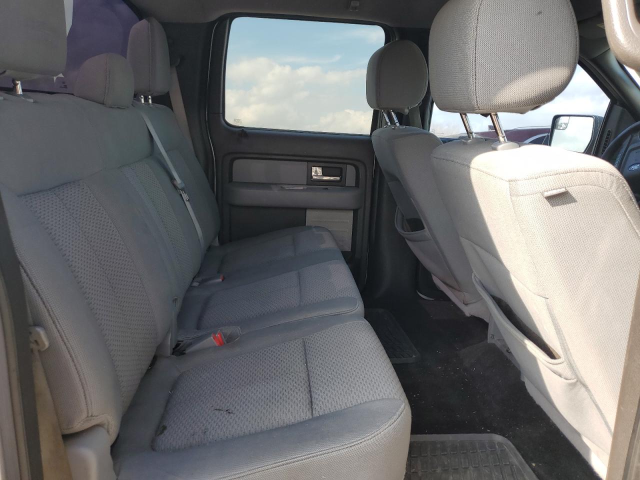 2014 Ford F-150 - Image 10