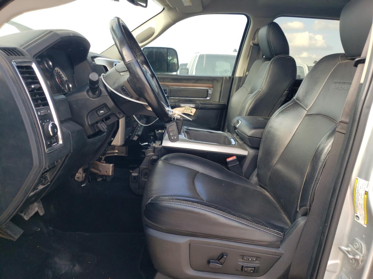 2017 RAM 2500 - Image 7