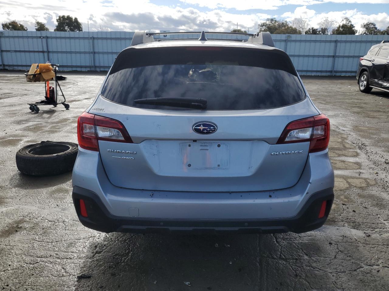 2019 Subaru Outback - Image 6