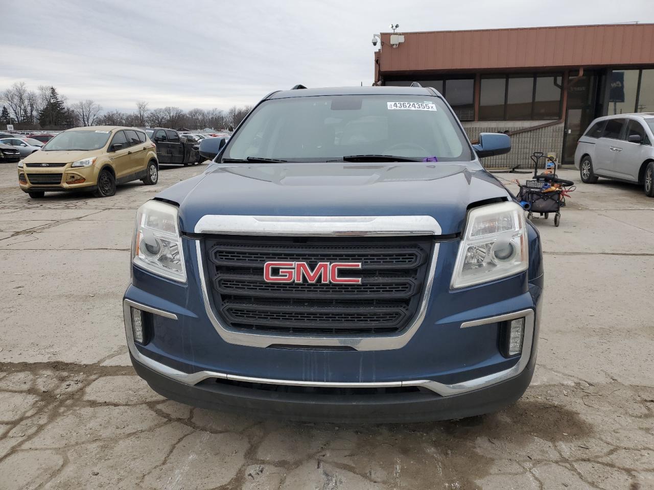 2016 GMC Terrain - Image 5