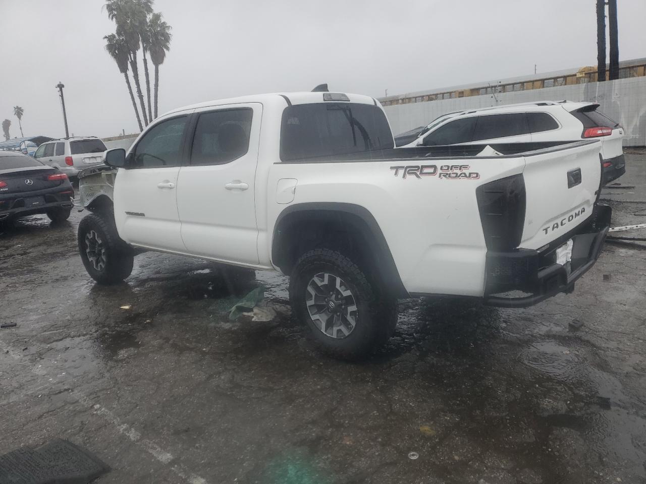 2020 Toyota Tacoma - Image 2