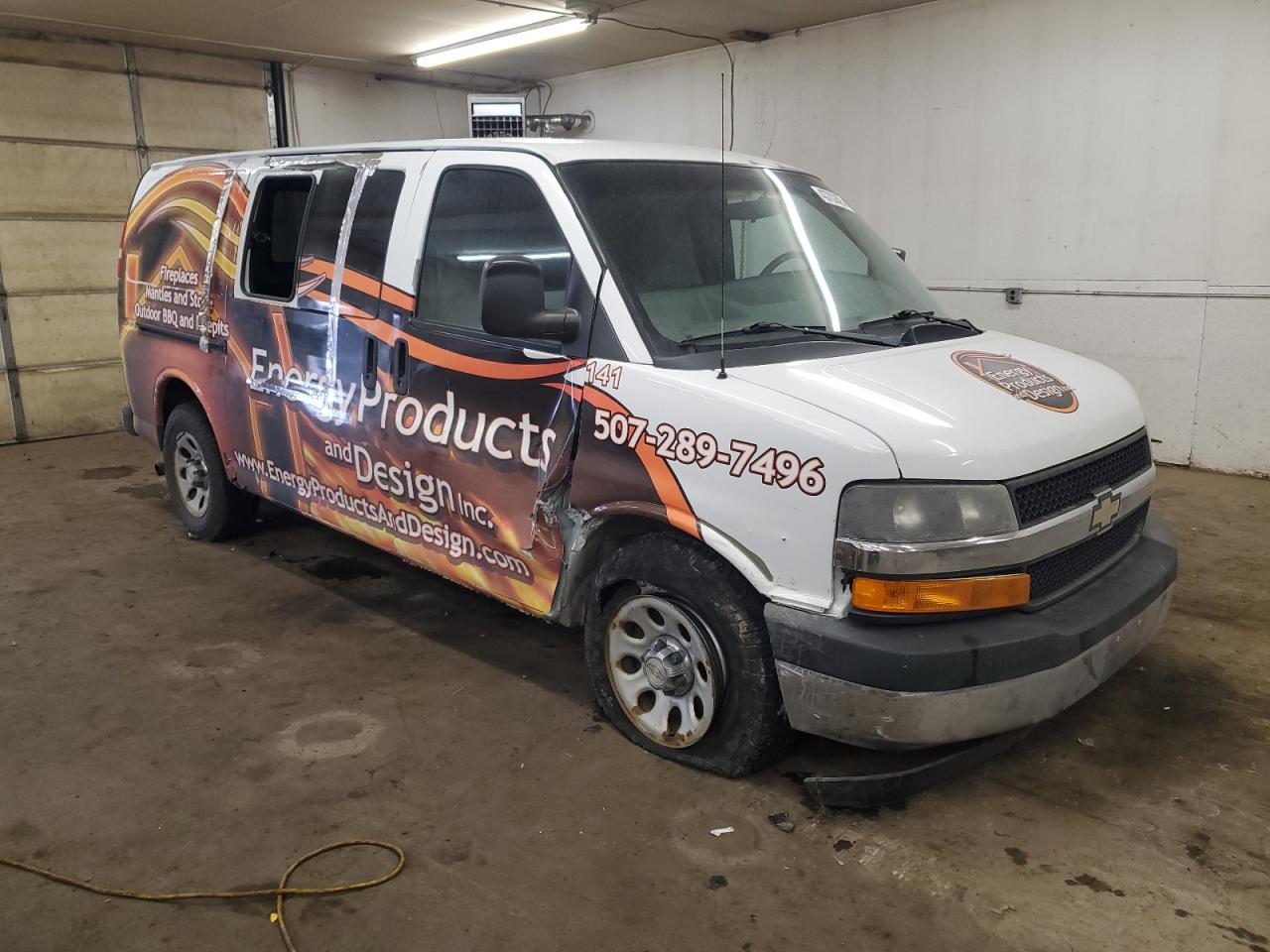 2012 Chevrolet Express - Image 4