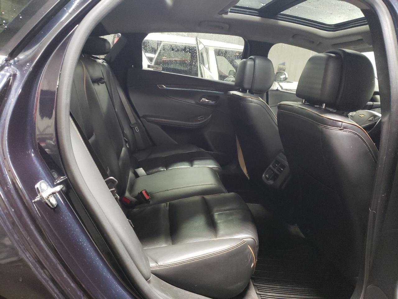 2014 Chevrolet Impala - Image 10