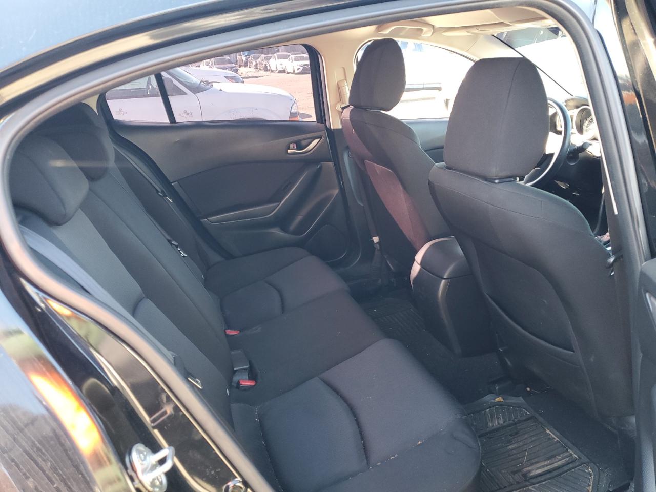 2016 Mazda 3 - Image 10