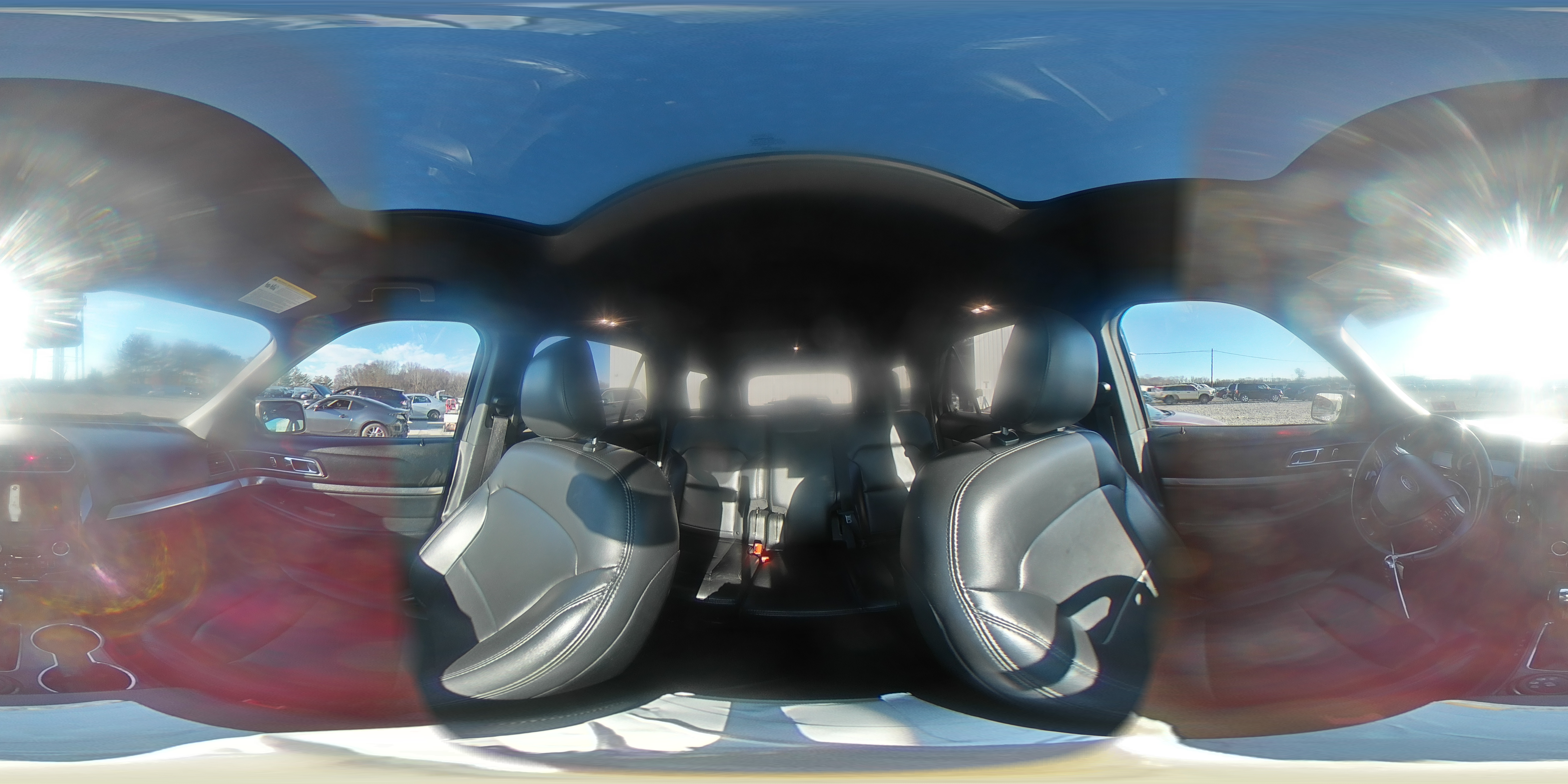 2019 Ford Explorer - Image 16