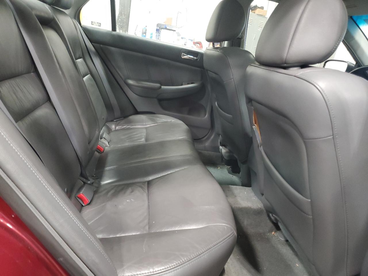 2005 Honda Accord - Image 10