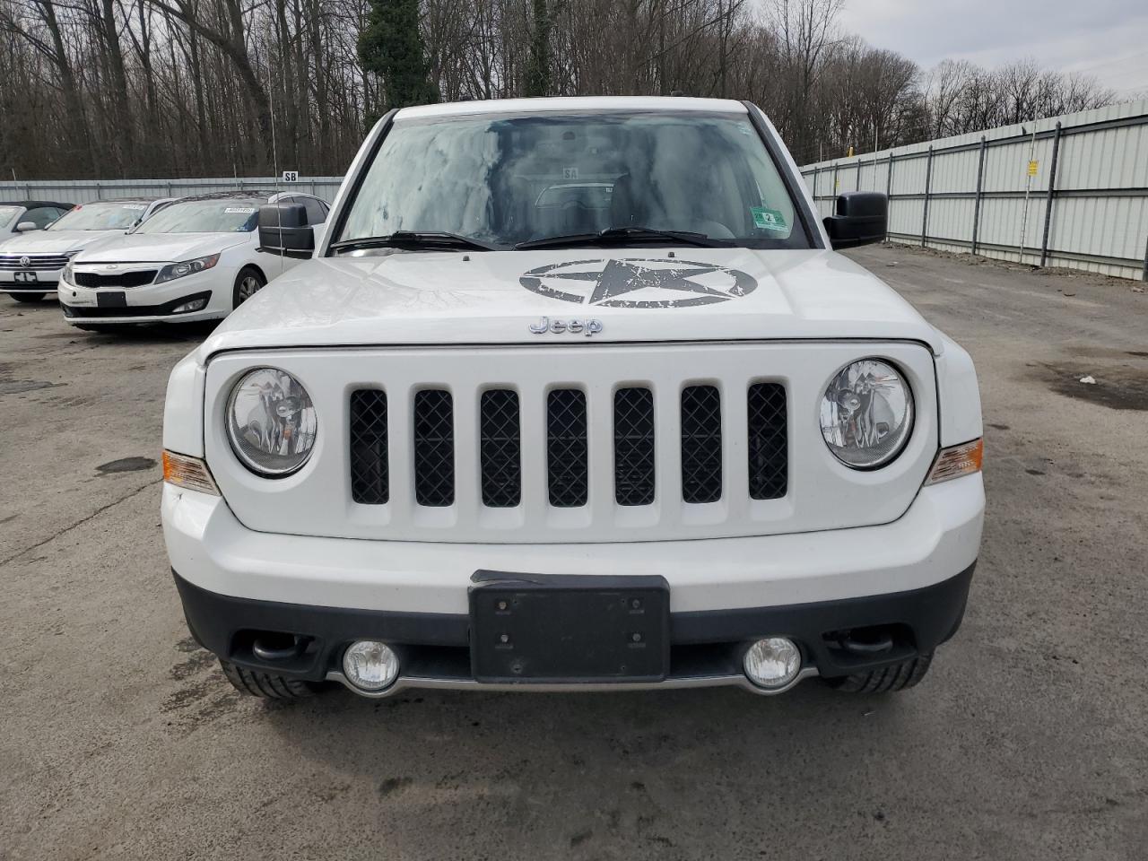 2014 Jeep Liberty (Patriot) - Image 5