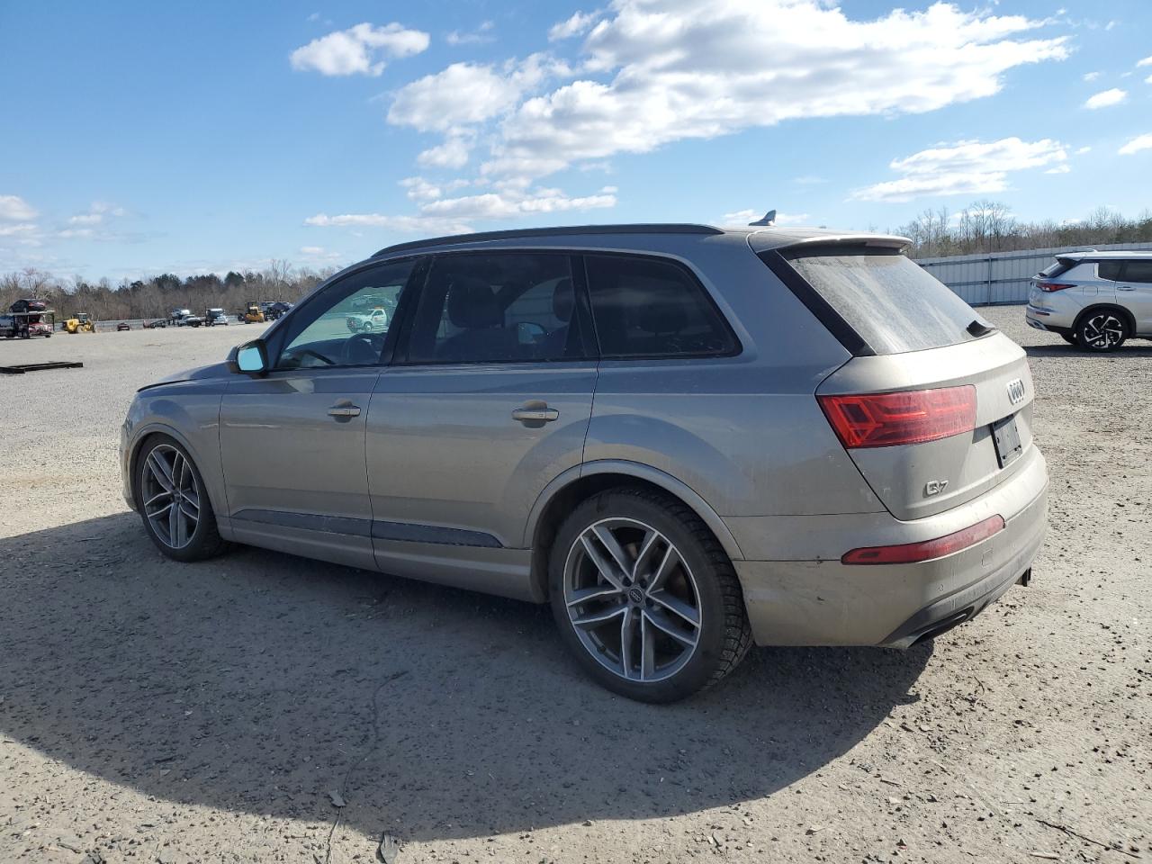 WA1VAAF72HD052984 Audi Q7 2017. Фото: 1