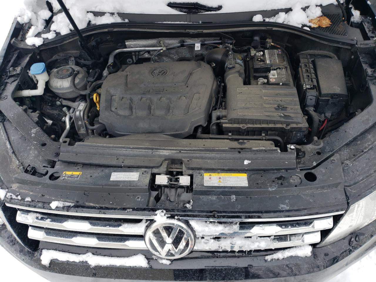 2021 Volkswagen Tiguan - Image 14