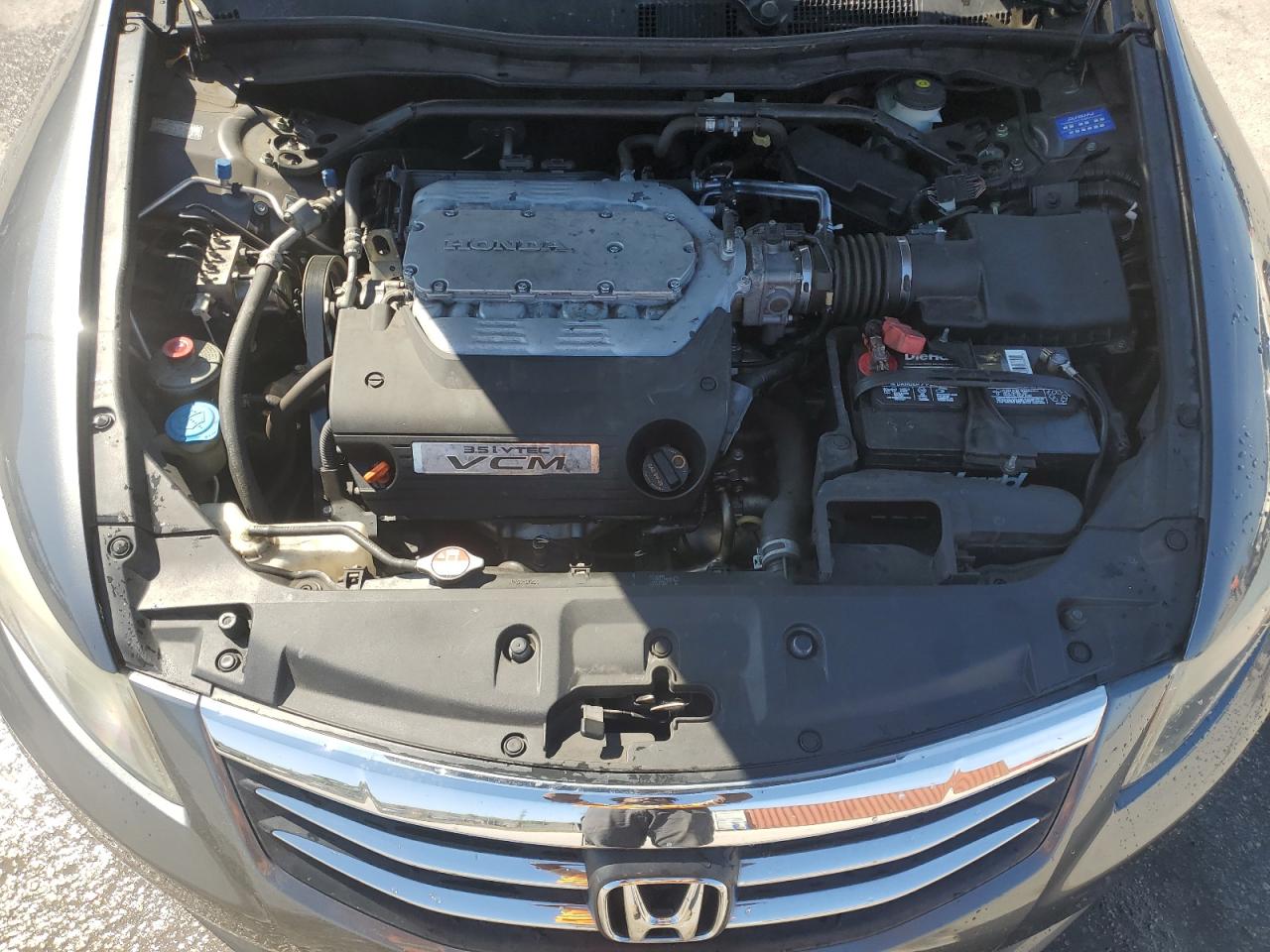 2012 Honda Accord - Image 11