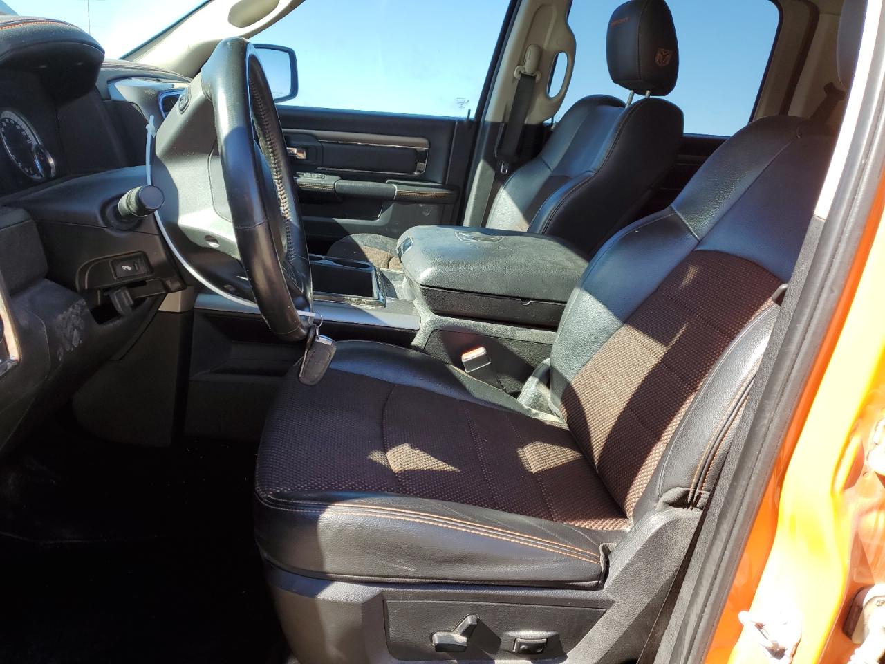 2015 RAM 1500 - Image 7