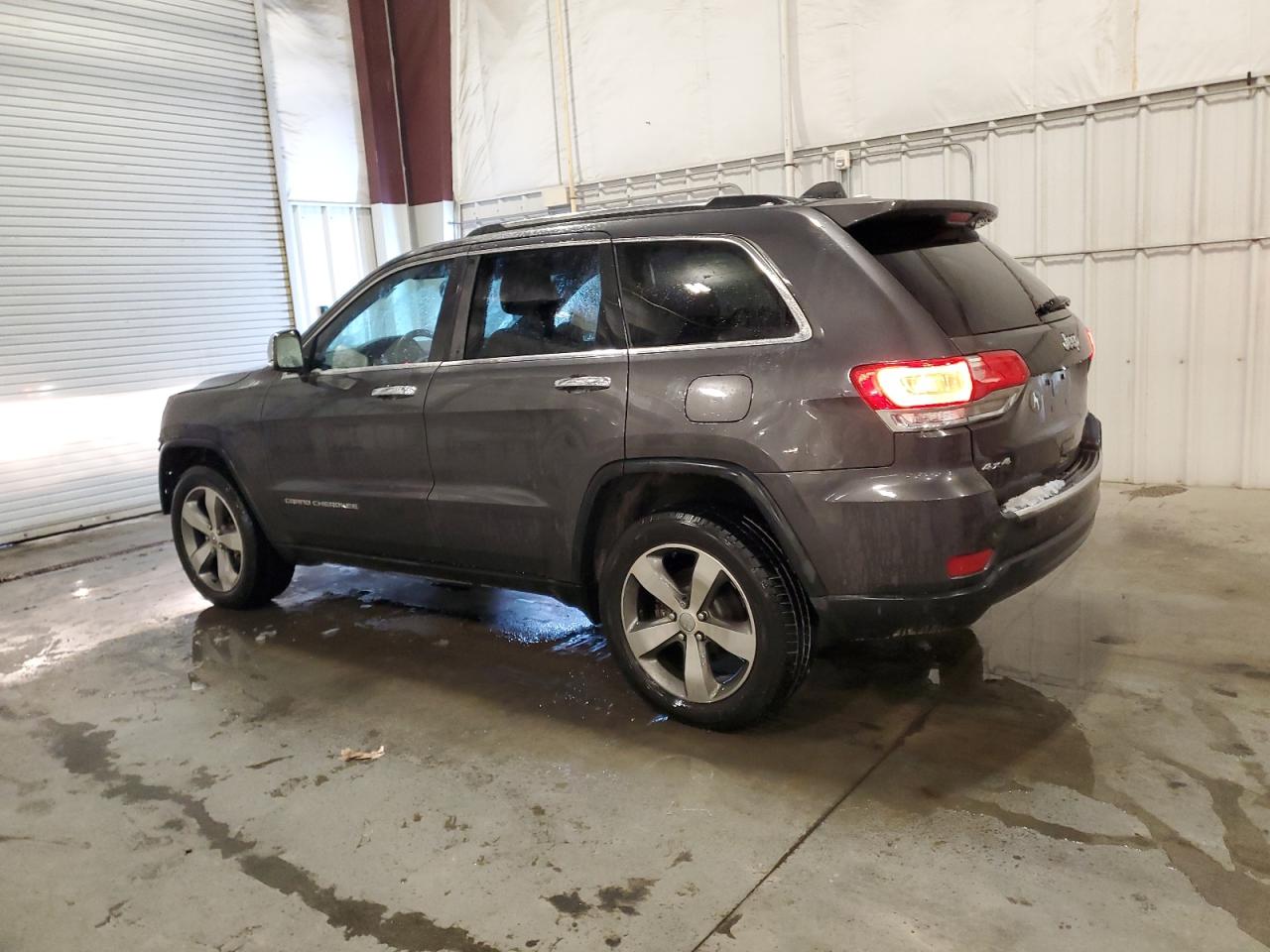 2015 Jeep Grand Cherokee - Image 2