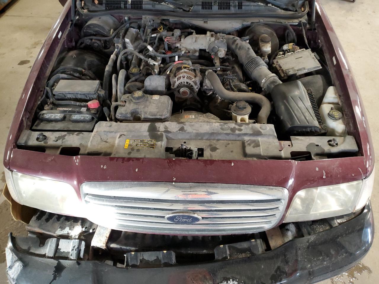 2011 Ford Crown Victoria - Image 11