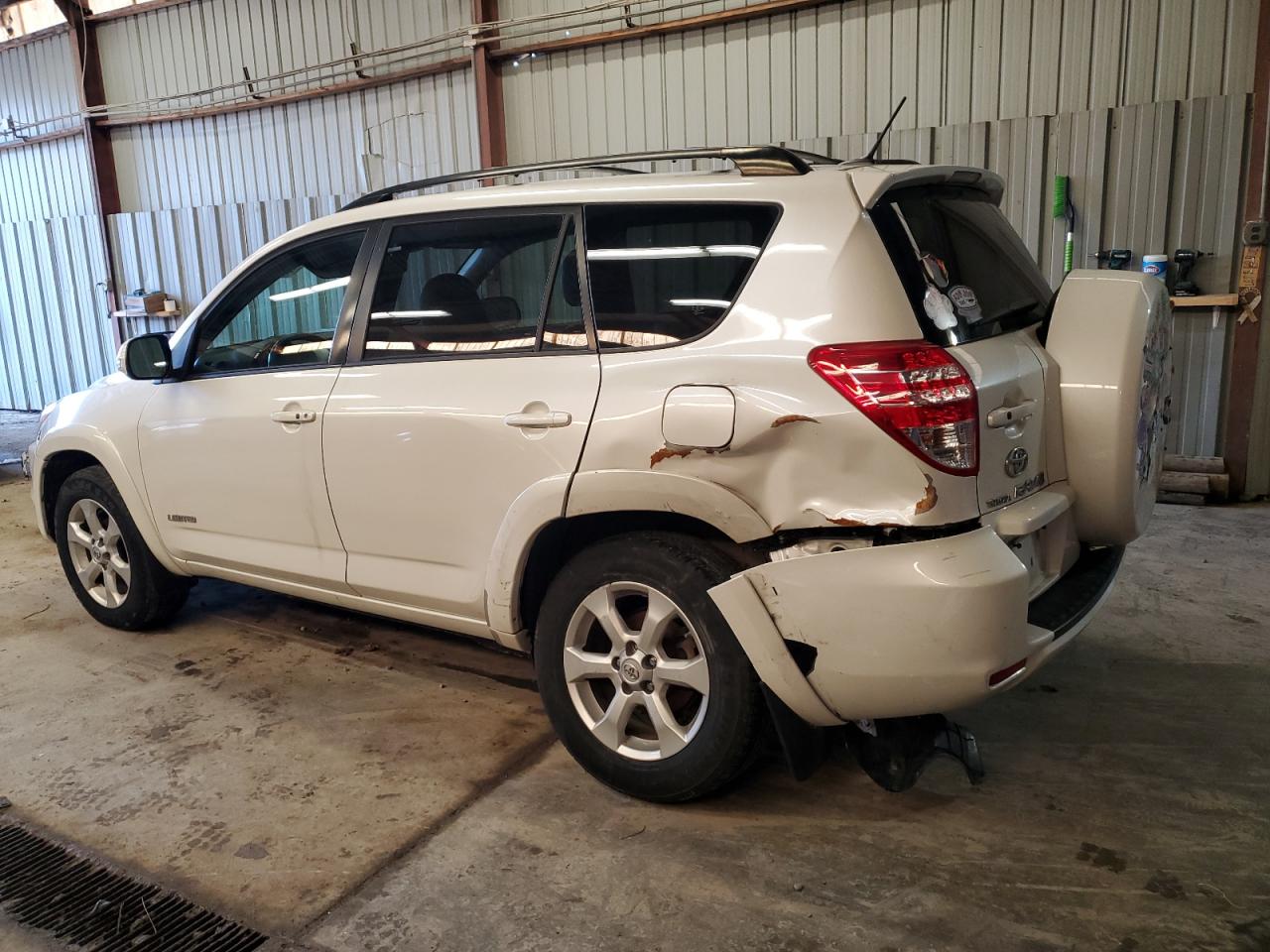 2010 Toyota RAV 4 - Image 2