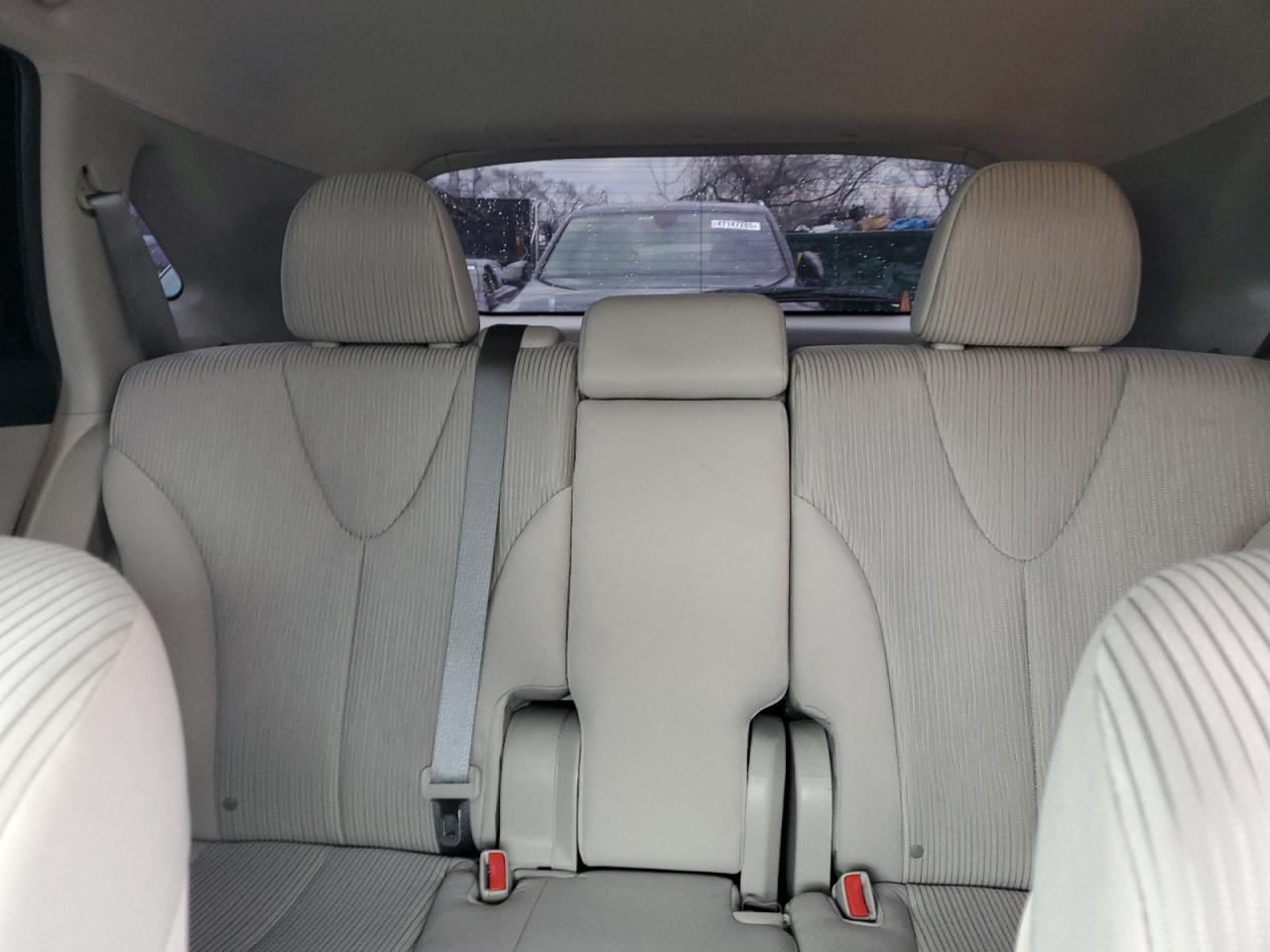 2015 Toyota Venza - Image 10