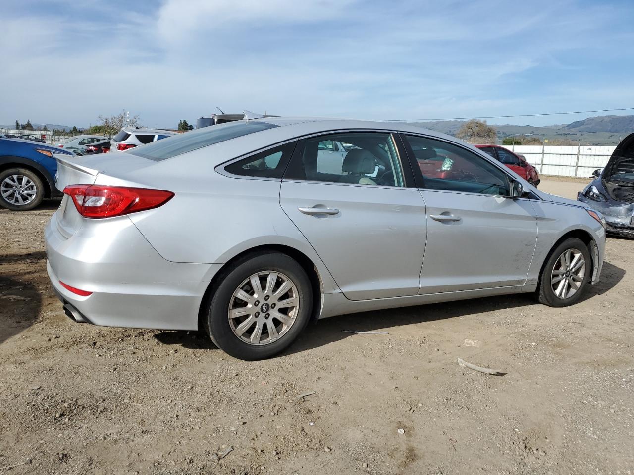 2017 Hyundai Sonata - Image 3