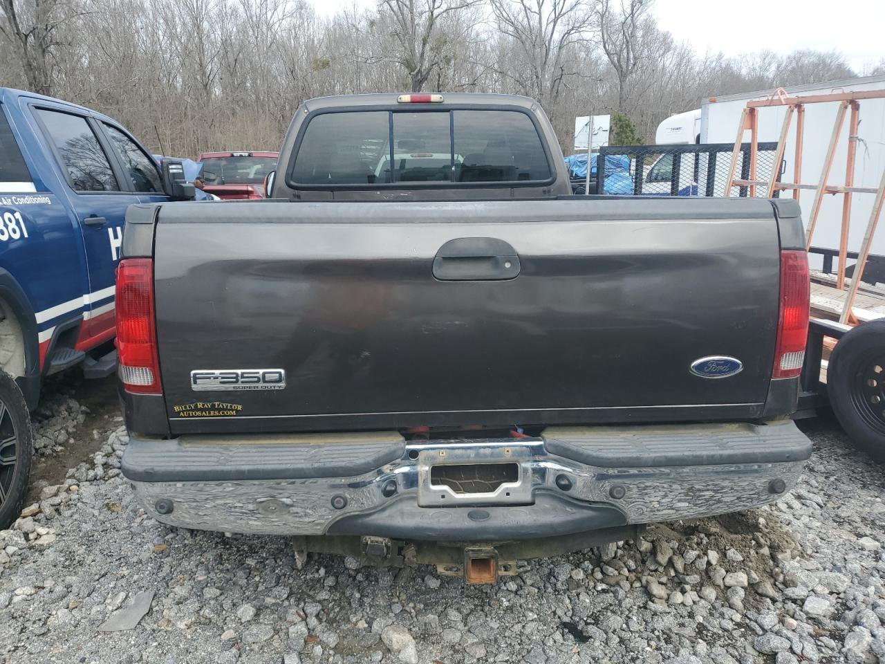 2006 Ford F350 - Image 6