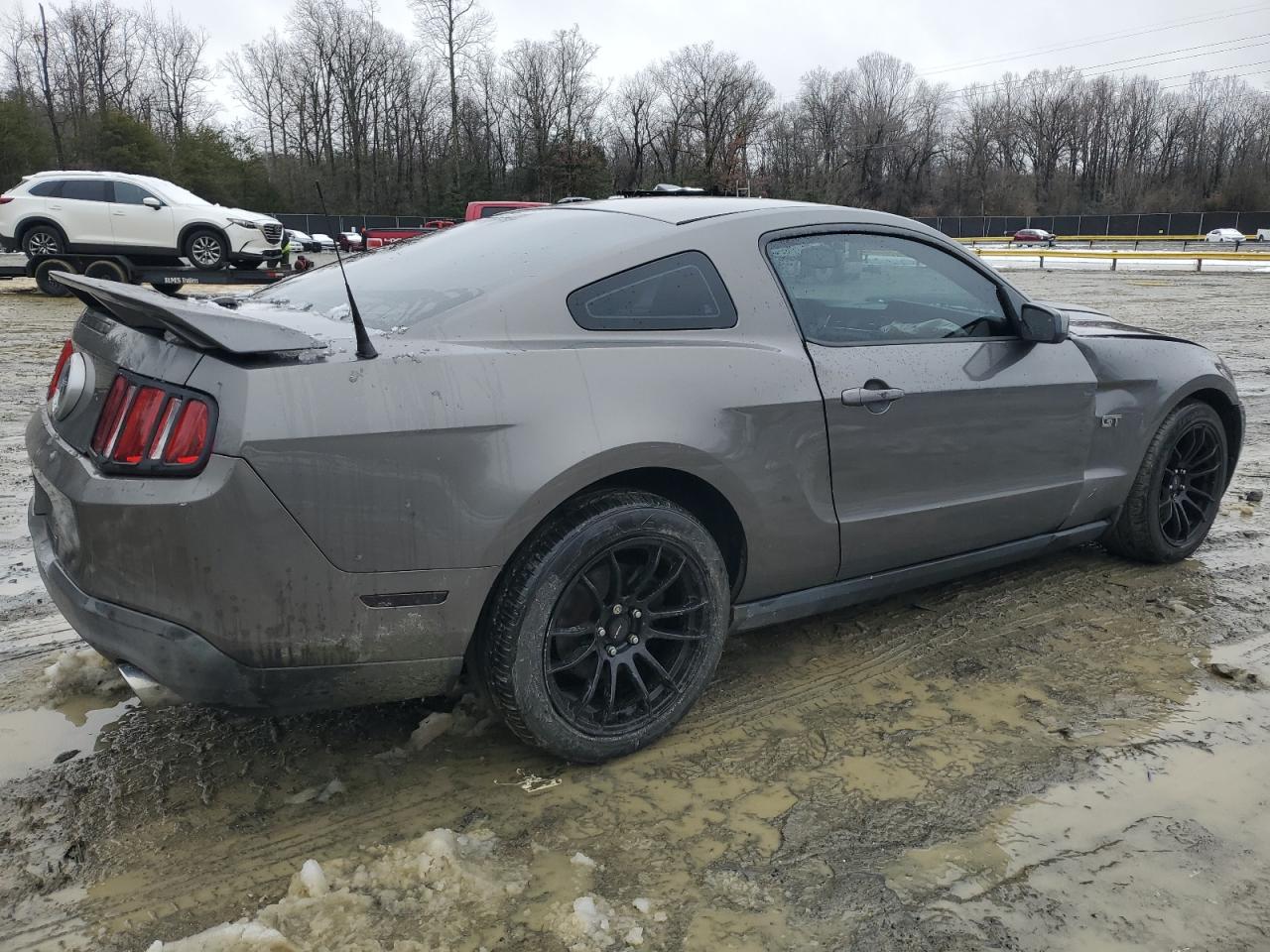 2010 Ford Mustang - Image 3