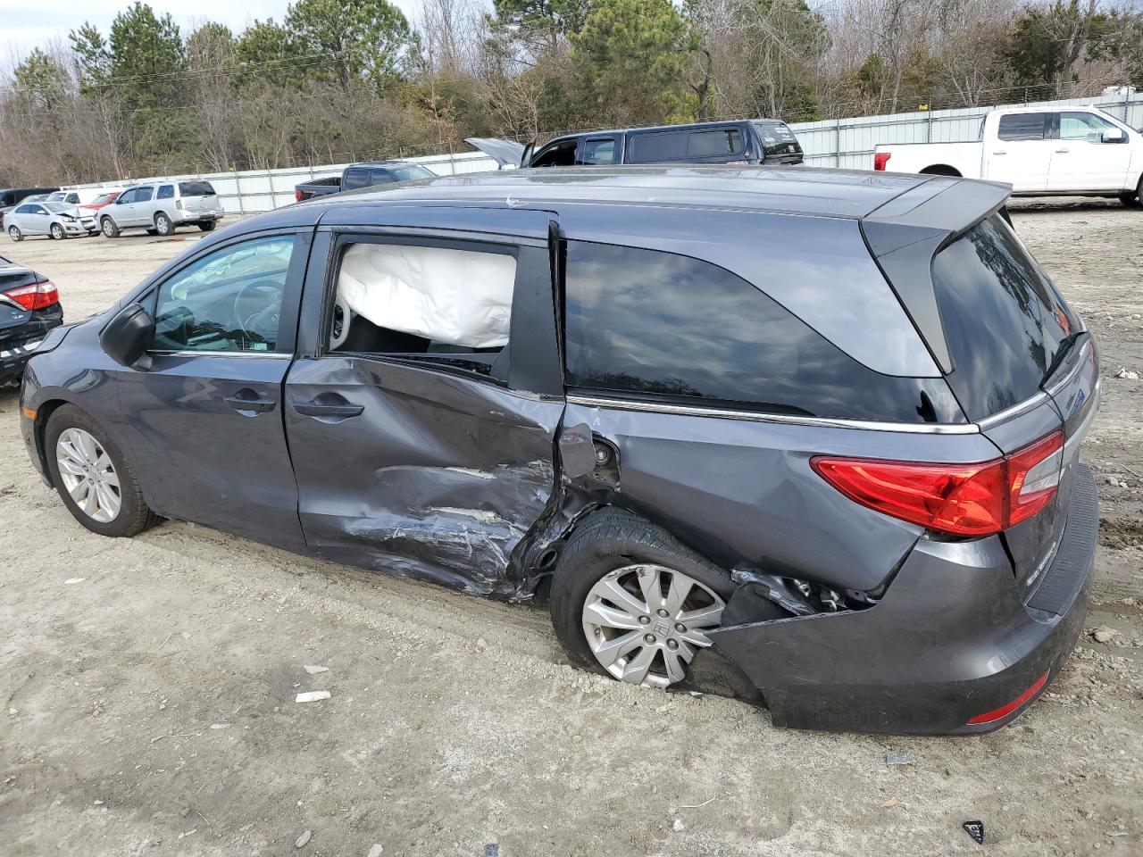 2020 Honda Odyssey - Image 2