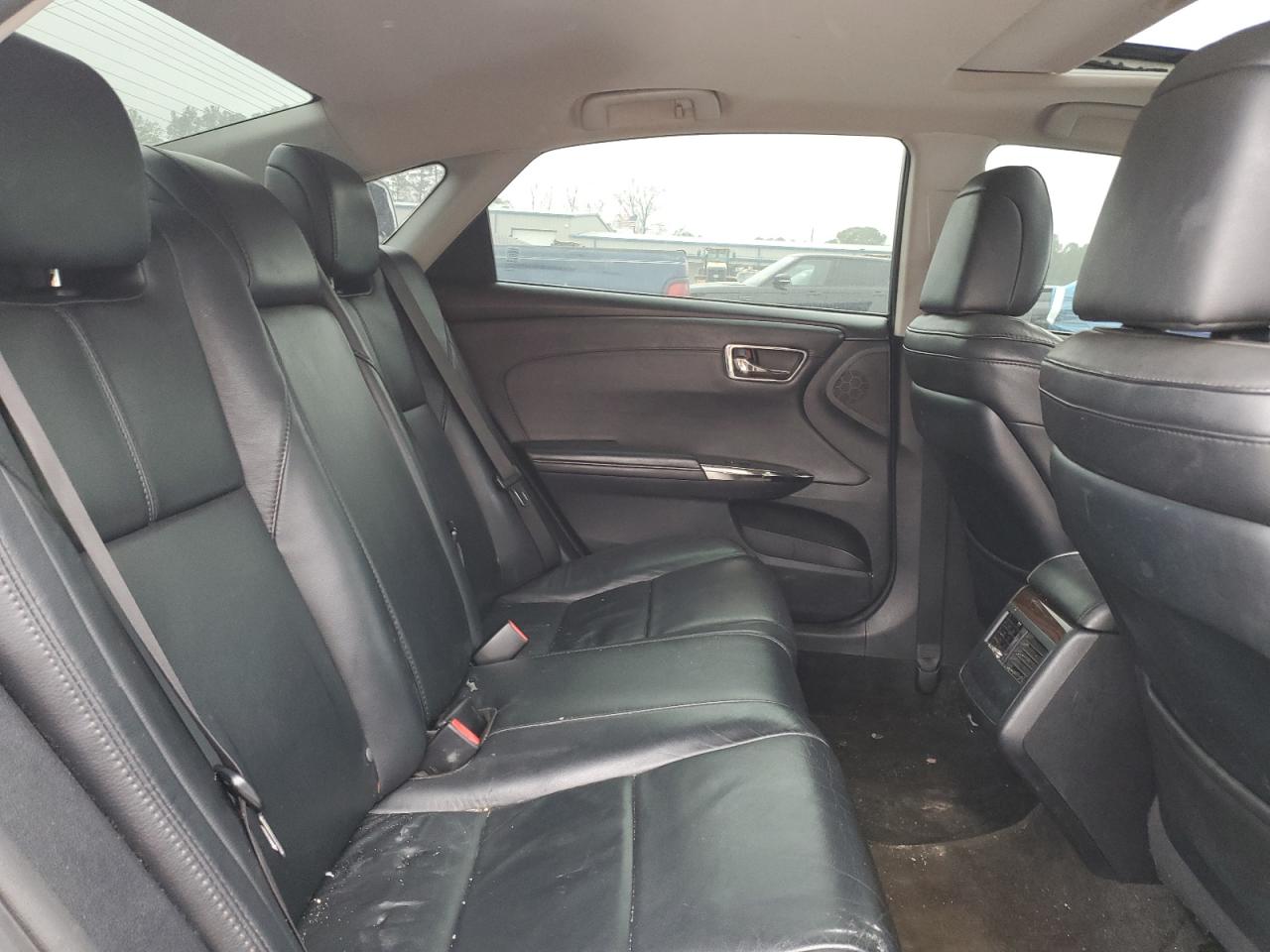 2013 Toyota Avalon - Image 10