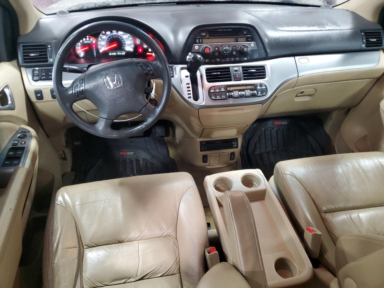 2010 Honda Odyssey - Image 8