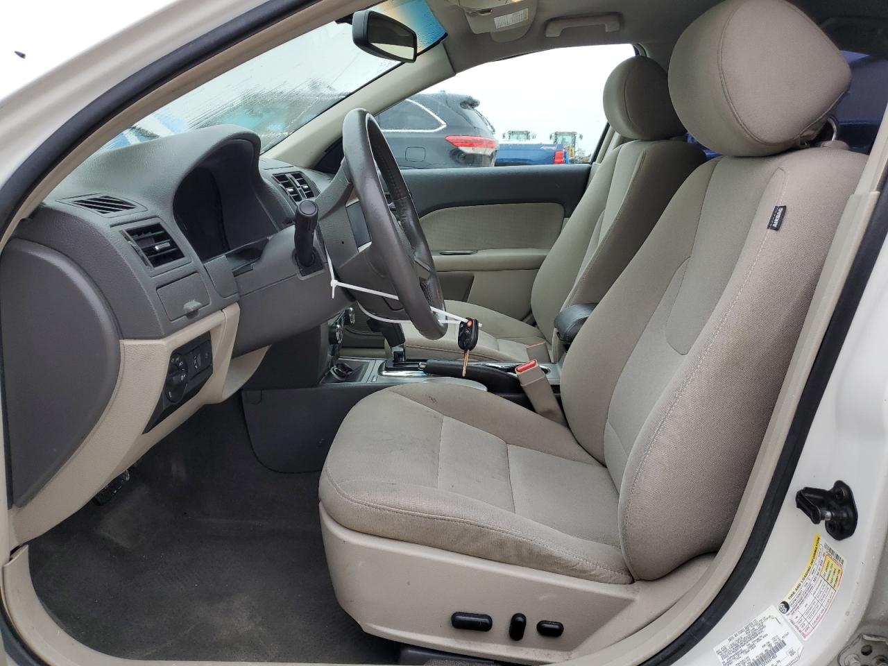 2012 Ford Fusion - Image 7