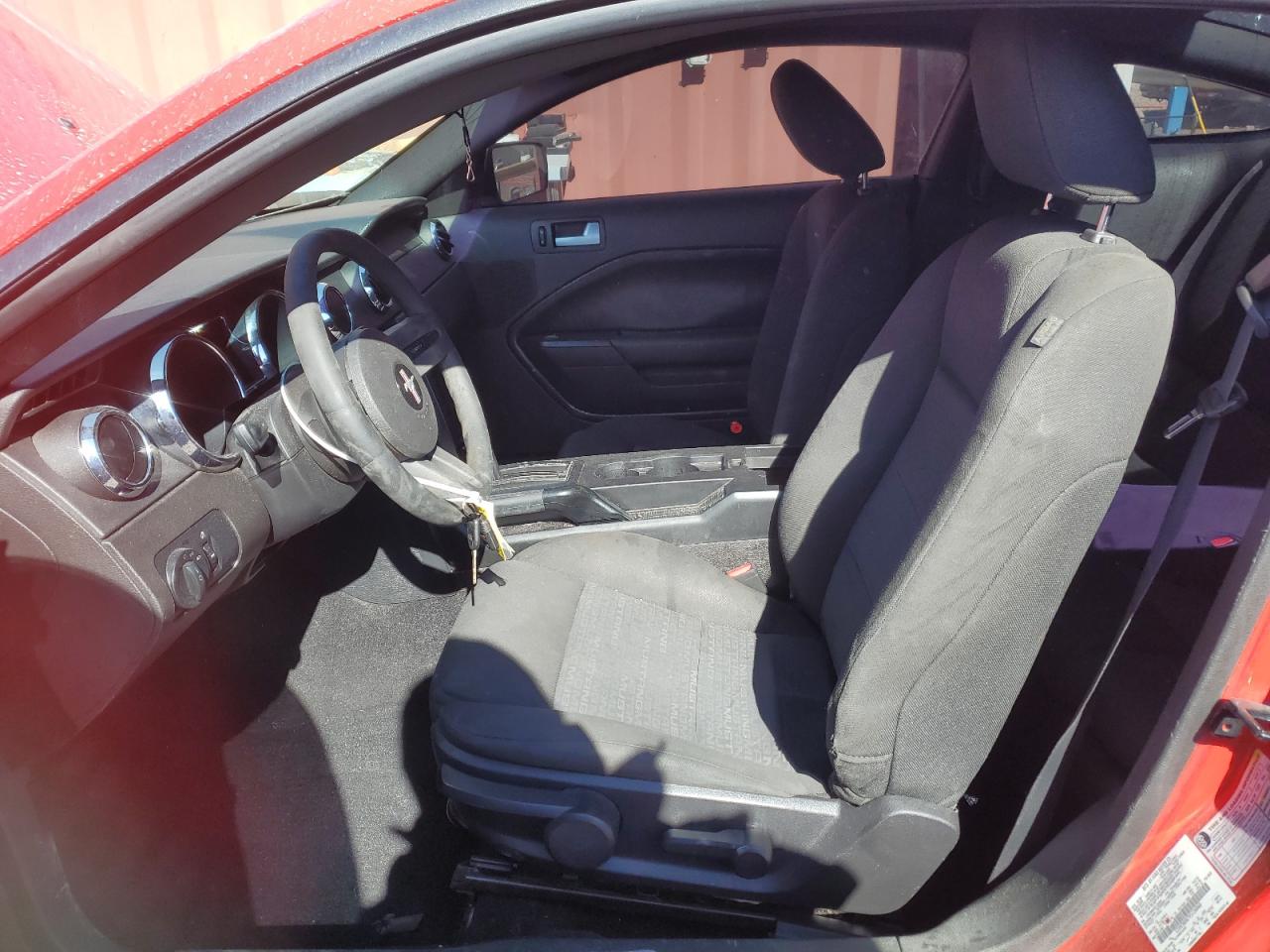 2009 Ford Mustang - Image 7